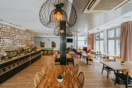 Sala śniadaniowa ToTu15 w Hotelu Polonez w Krakowie